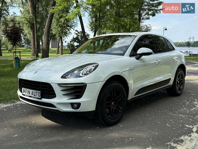 Porsche Macan 2016