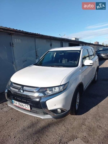 Mitsubishi Outlander 2015