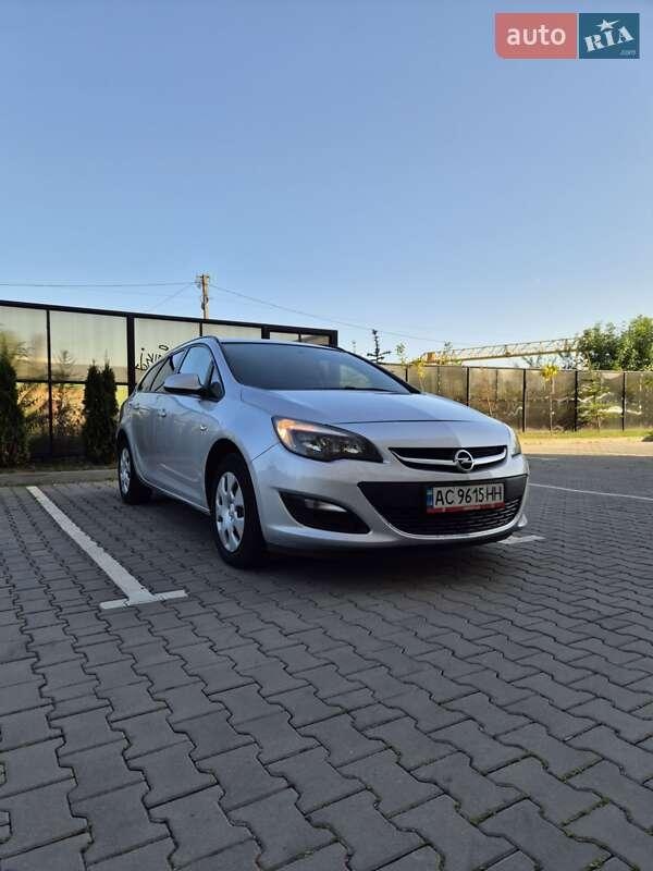 Opel Astra 2012