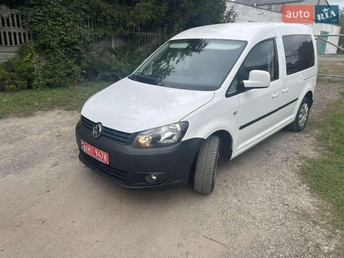Volkswagen Caddy 2011