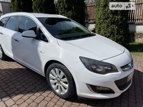 Opel Astra 2013