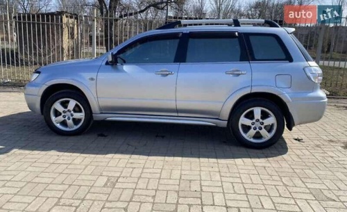 Mitsubishi Outlander 2008