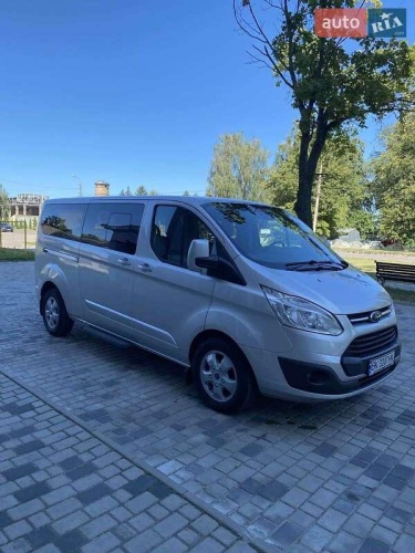 Ford Tourneo Custom 2017