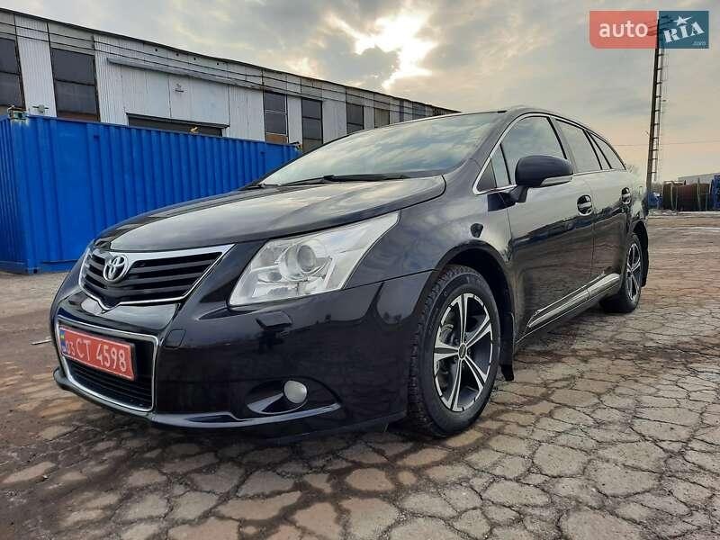Toyota Avensis 2011