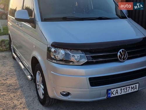 Volkswagen Caravelle 2013