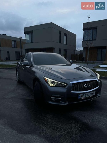 Infiniti Q50 2016