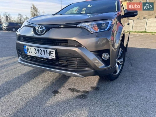 Toyota RAV4 2017