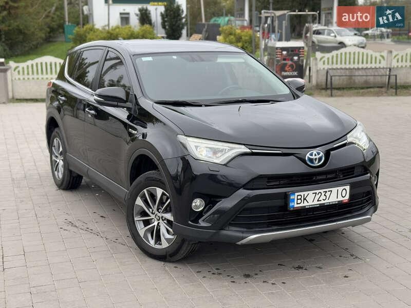 Toyota RAV4 2017