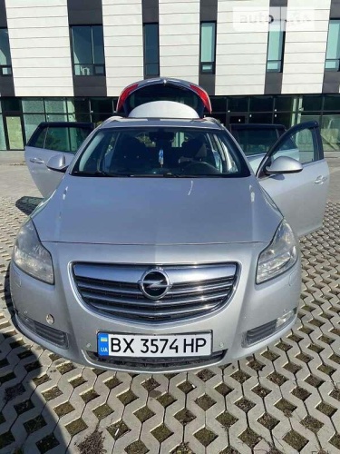 Opel Insignia 2011