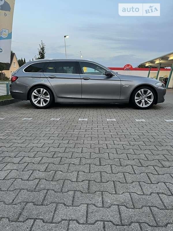 BMW 5 Series 2012