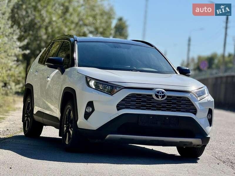 Toyota RAV4 2019