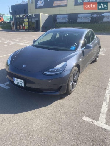Tesla Model 3 2018