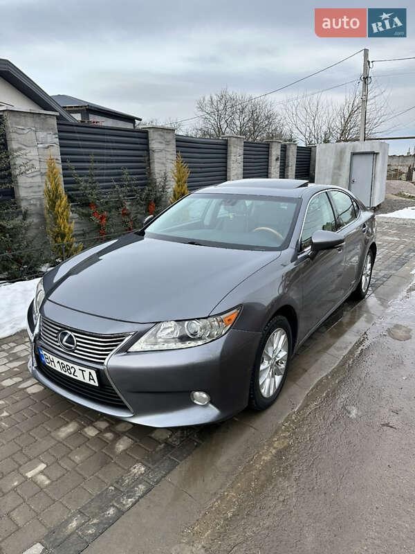 Lexus ES 2013