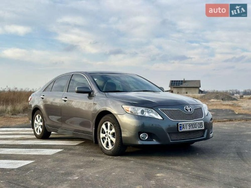 Toyota Camry 2011