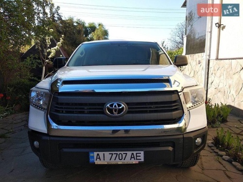 Toyota Tundra 2015