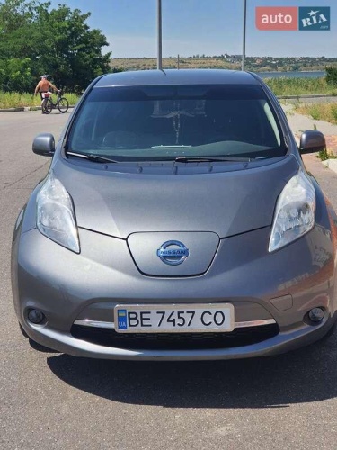 Nissan Leaf 2014