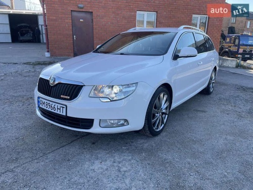 Skoda Superb 2011
