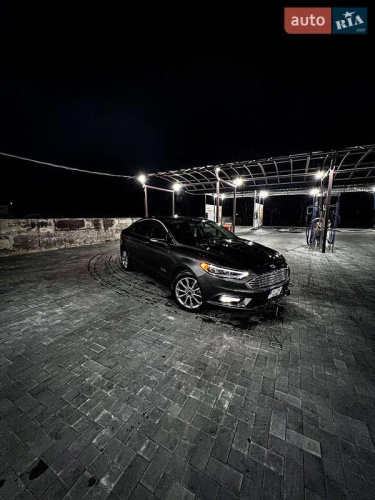 Ford Fusion 2017