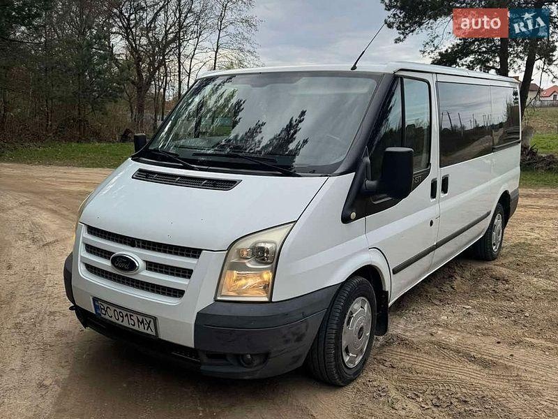Ford Transit 2011