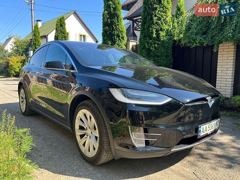 Tesla Model X 2017