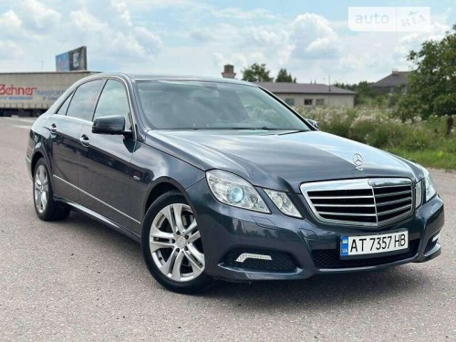 Mercedes-Benz E-Class 2010