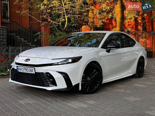 Toyota Camry 2024