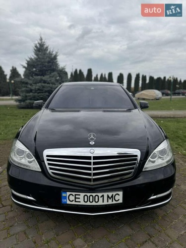 Mercedes-Benz S-Class 2010