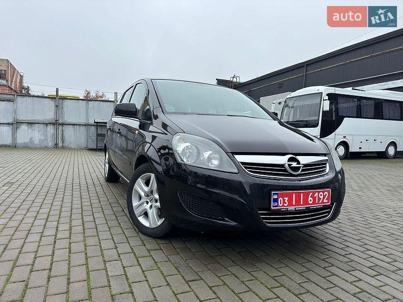 Opel Zafira 2011