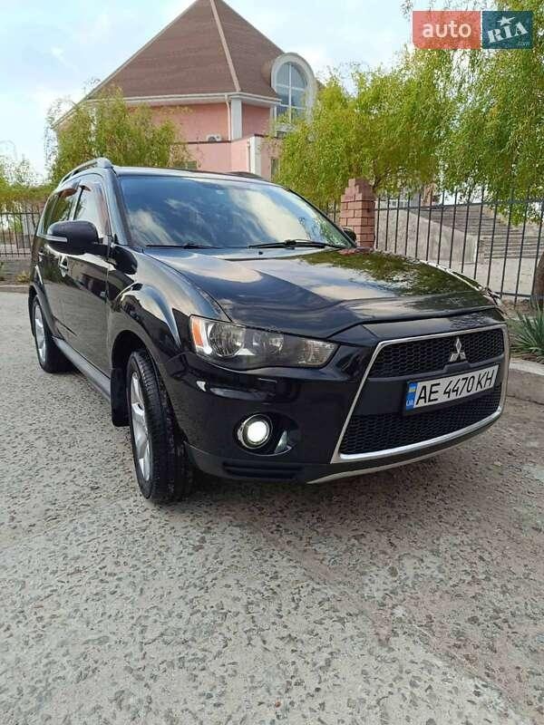 Mitsubishi Outlander 2011