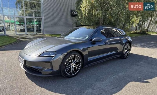 Porsche Taycan Sport Turismo 2024