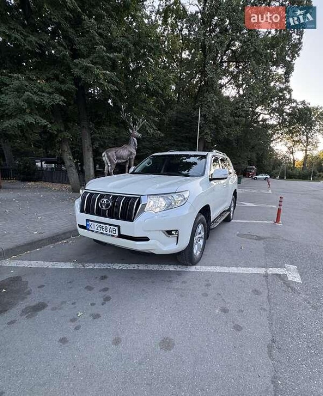 Toyota Land Cruiser Prado 2019