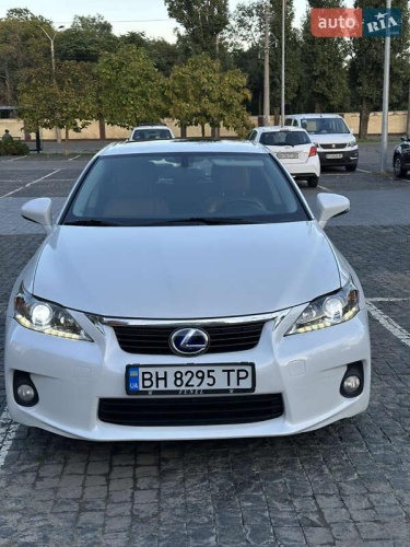 Lexus CT 2012