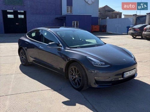 Tesla Model 3 2019