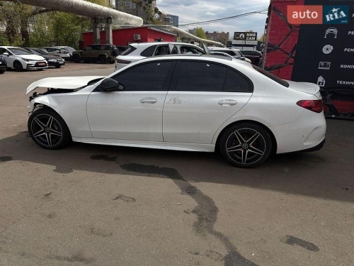 Mercedes-Benz C-Class 2022