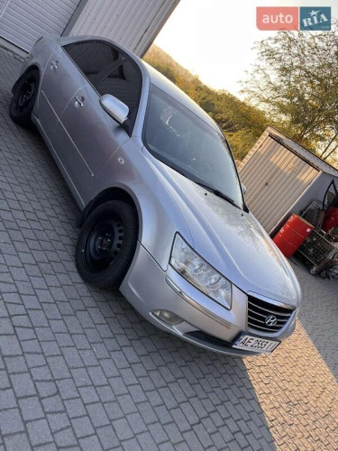 Hyundai Sonata 2008