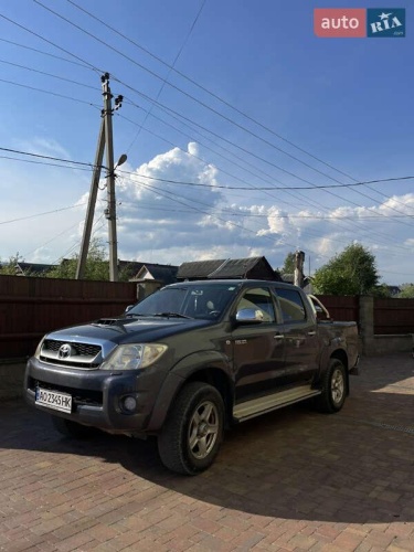 Toyota Hilux 2011