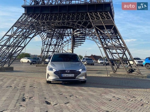 Hyundai Elantra 2018