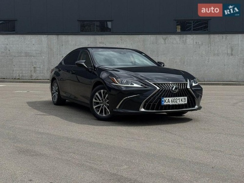 Lexus ES 2022