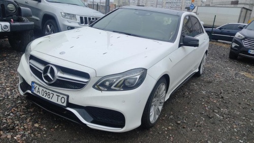 Автомобіль 1242382 2015