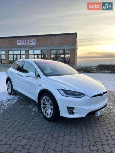 Tesla Model X 2018
