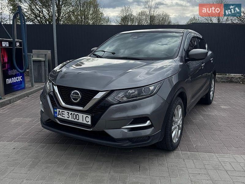 Nissan Rogue Sport 2021