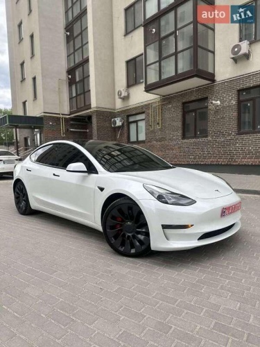 Tesla Model 3 2021