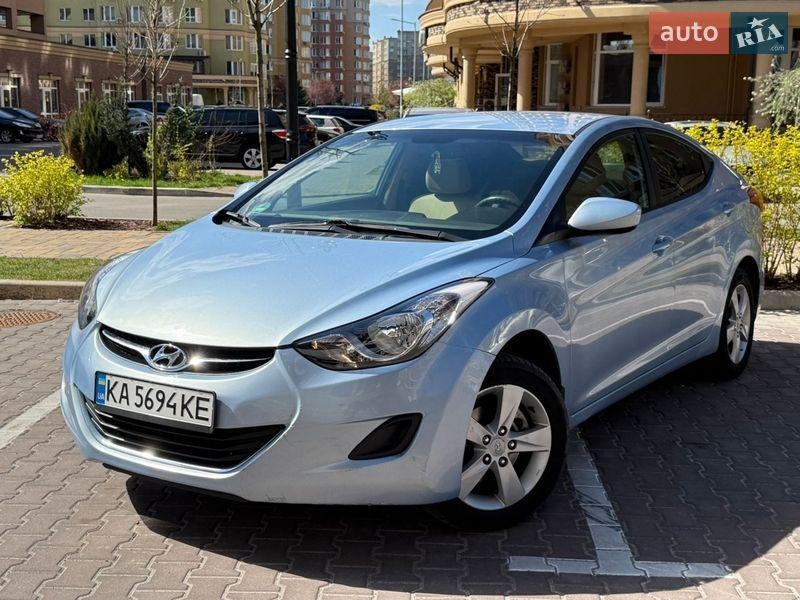Hyundai Elantra 2011