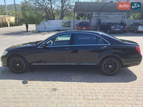 Mercedes-Benz S-Class 2013