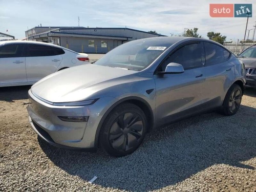 Tesla Model Y 2025