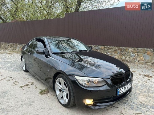 BMW 3 Series 2011