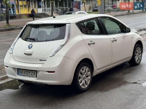 Nissan Leaf 2013
