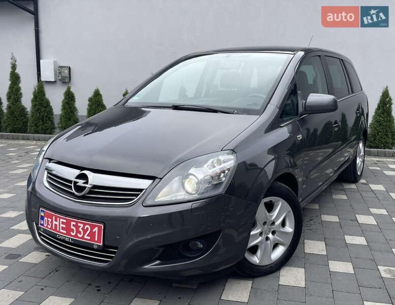 Opel Zafira 2011