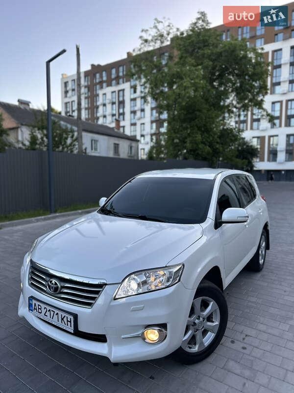 Toyota RAV4 2011