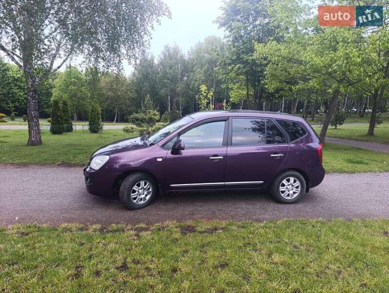 Kia Carens 2008